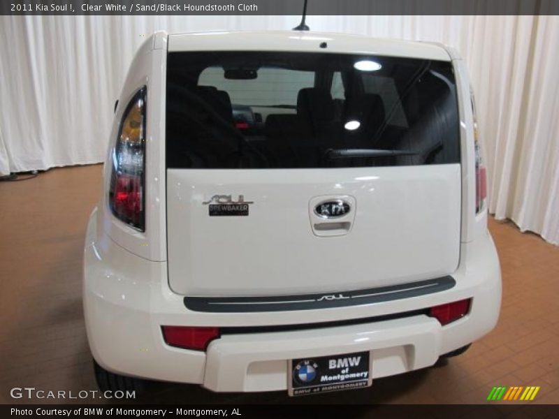 Clear White / Sand/Black Houndstooth Cloth 2011 Kia Soul !
