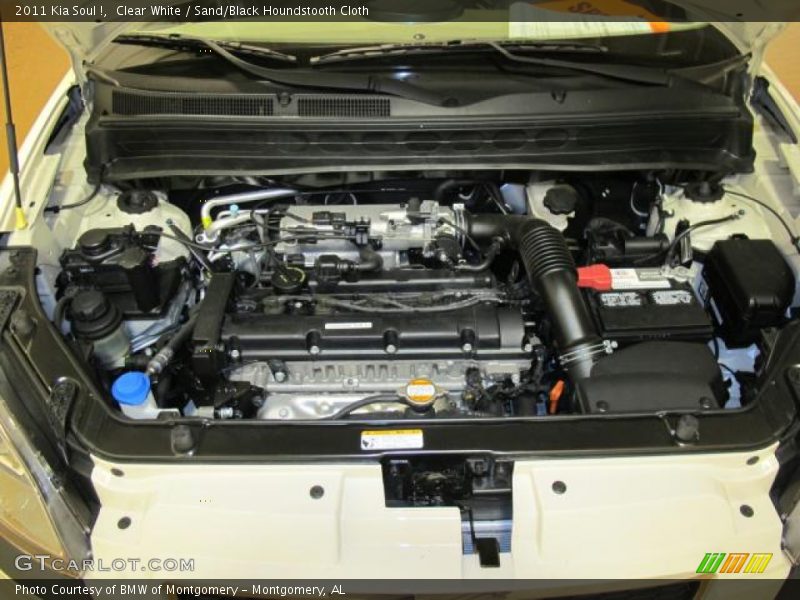 Clear White / Sand/Black Houndstooth Cloth 2011 Kia Soul !
