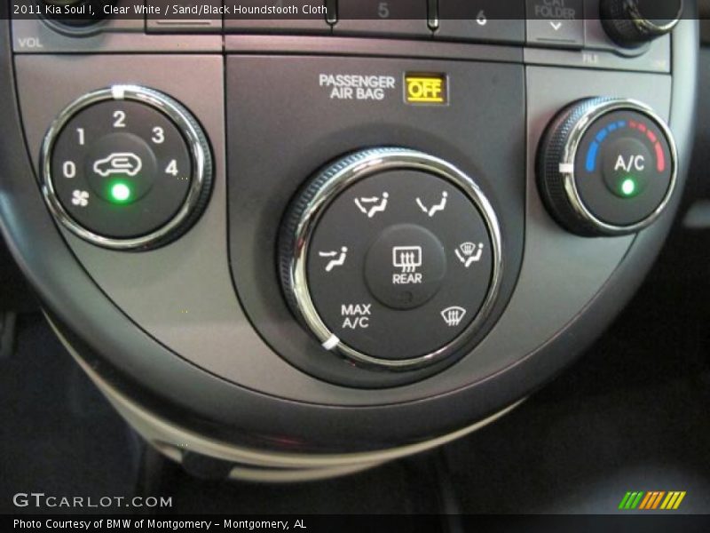Clear White / Sand/Black Houndstooth Cloth 2011 Kia Soul !