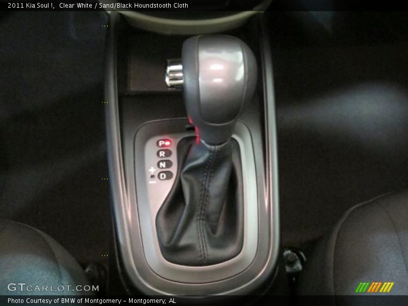 Clear White / Sand/Black Houndstooth Cloth 2011 Kia Soul !