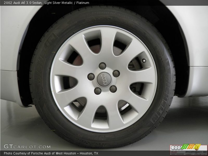 Light Silver Metallic / Platinum 2002 Audi A6 3.0 Sedan