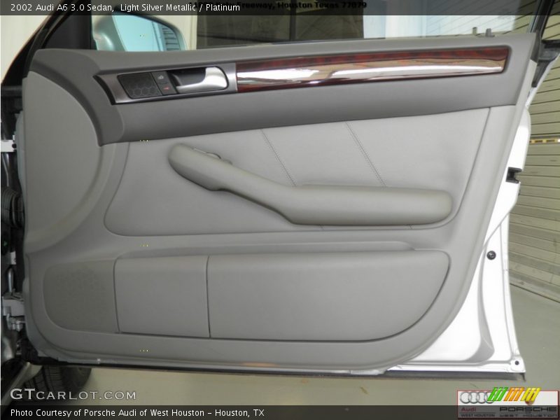 Light Silver Metallic / Platinum 2002 Audi A6 3.0 Sedan