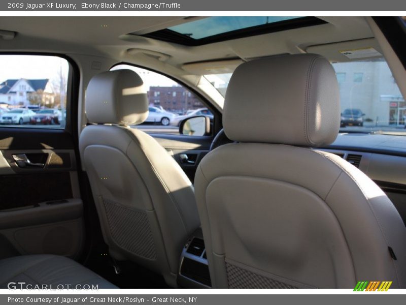 Ebony Black / Champagne/Truffle 2009 Jaguar XF Luxury