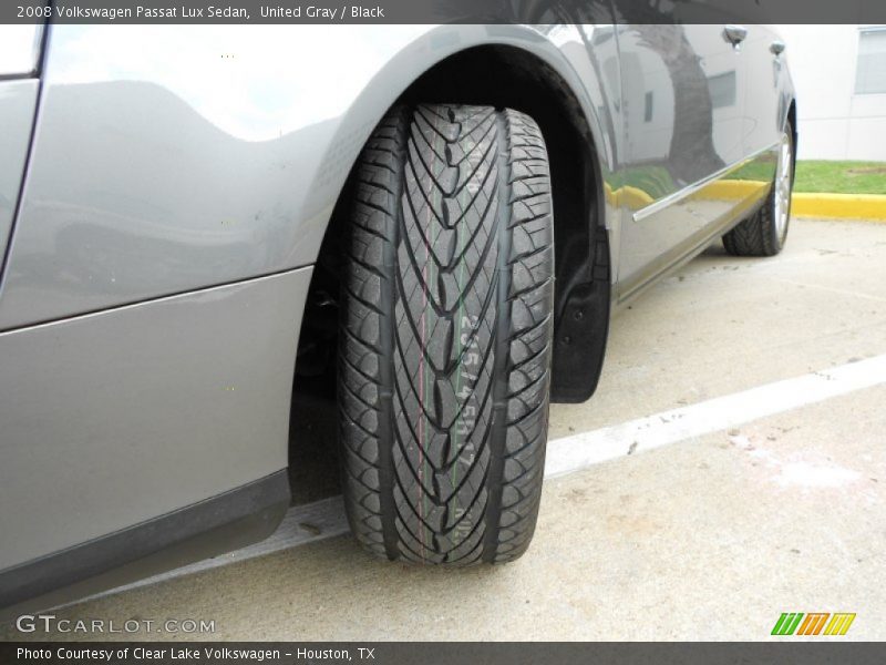 United Gray / Black 2008 Volkswagen Passat Lux Sedan