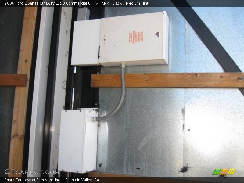 Black / Medium Flint 2006 Ford E Series Cutaway E350 Commercial Utility Truck