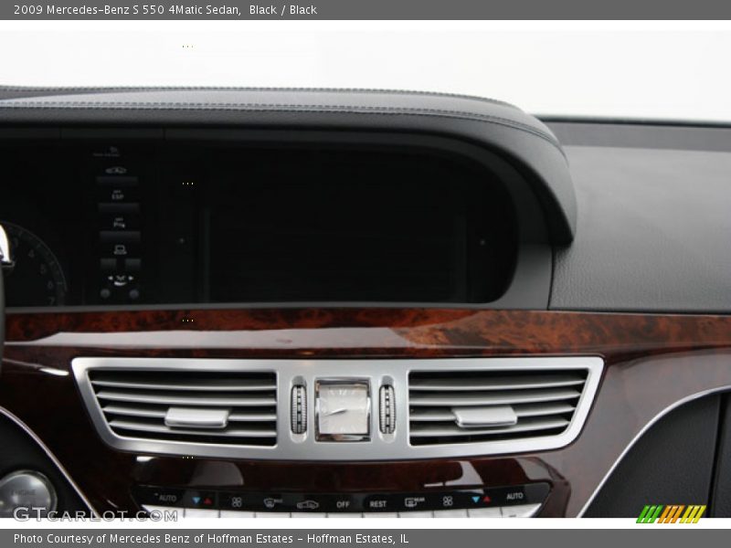 Black / Black 2009 Mercedes-Benz S 550 4Matic Sedan