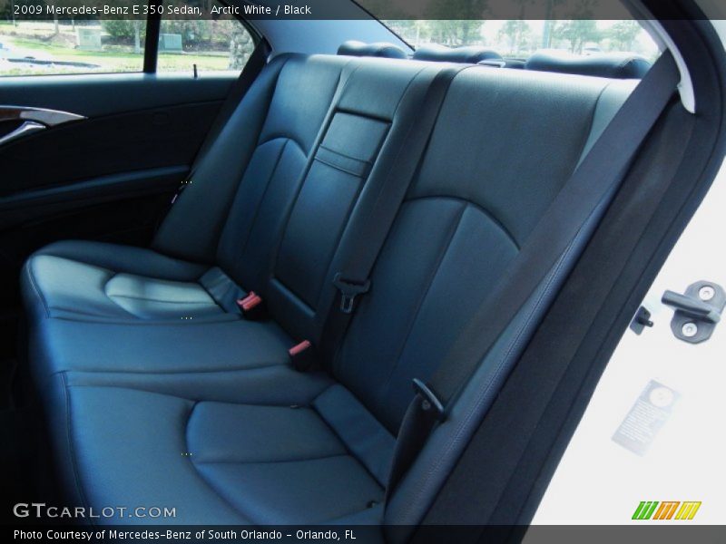 Arctic White / Black 2009 Mercedes-Benz E 350 Sedan