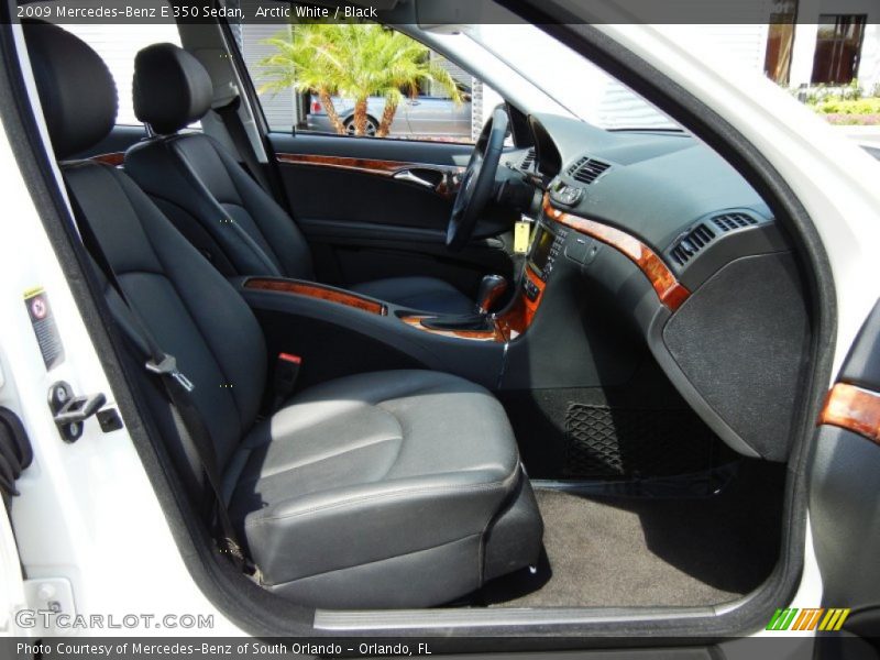 Arctic White / Black 2009 Mercedes-Benz E 350 Sedan
