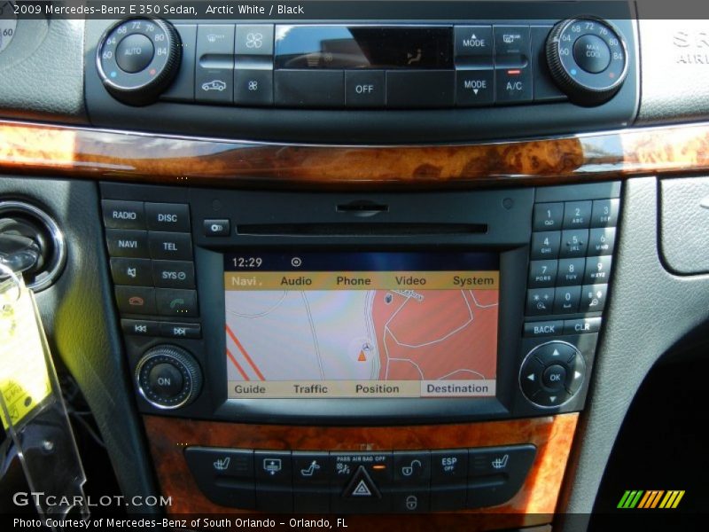 Arctic White / Black 2009 Mercedes-Benz E 350 Sedan