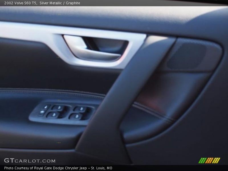 Silver Metallic / Graphite 2002 Volvo S60 T5