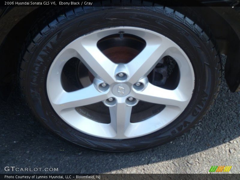 Ebony Black / Gray 2006 Hyundai Sonata GLS V6