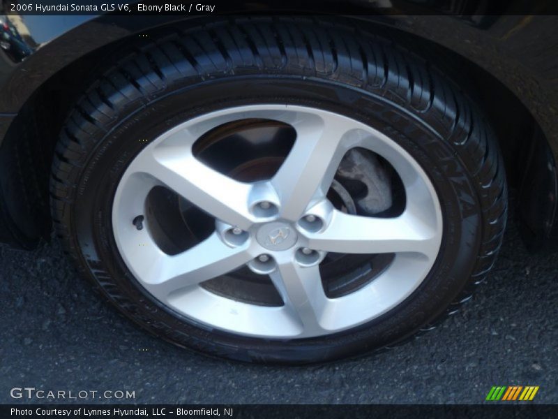 Ebony Black / Gray 2006 Hyundai Sonata GLS V6