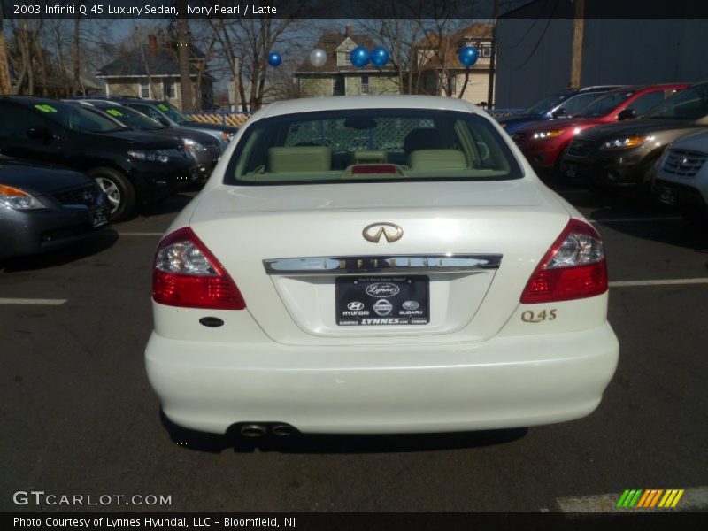 Ivory Pearl / Latte 2003 Infiniti Q 45 Luxury Sedan
