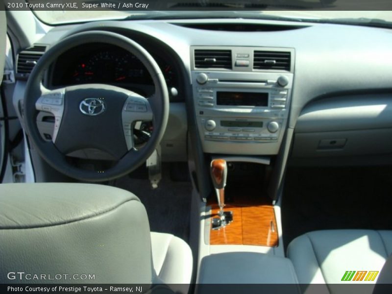 Super White / Ash Gray 2010 Toyota Camry XLE