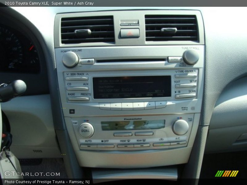 Super White / Ash Gray 2010 Toyota Camry XLE