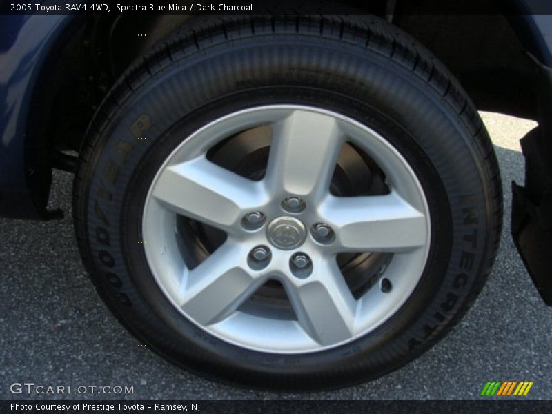 Spectra Blue Mica / Dark Charcoal 2005 Toyota RAV4 4WD