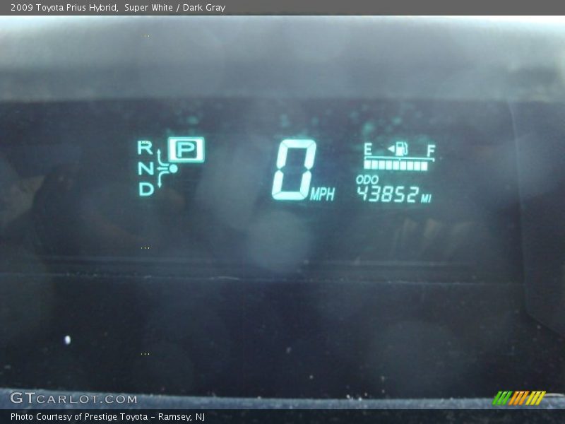 Super White / Dark Gray 2009 Toyota Prius Hybrid