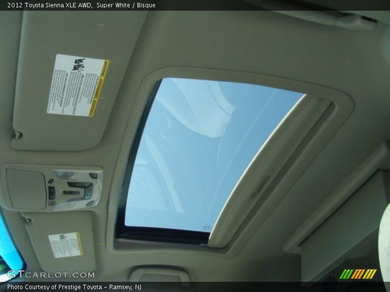 Super White / Bisque 2012 Toyota Sienna XLE AWD