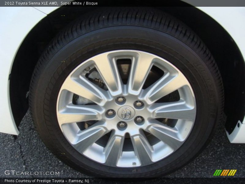 Super White / Bisque 2012 Toyota Sienna XLE AWD