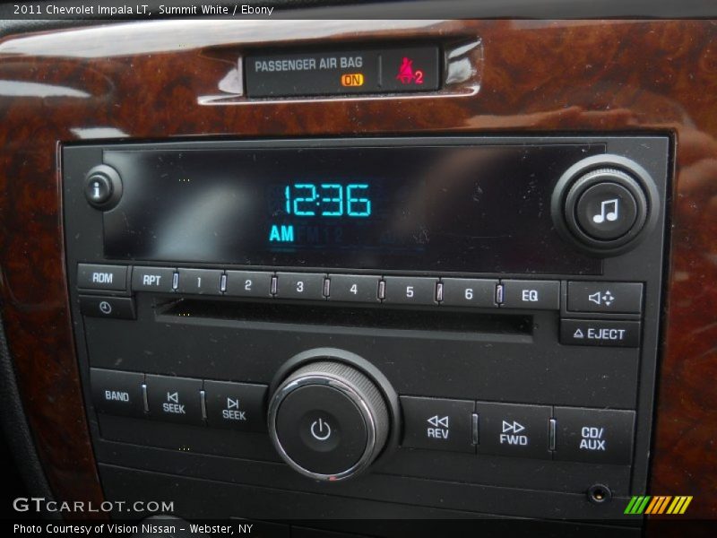 Summit White / Ebony 2011 Chevrolet Impala LT