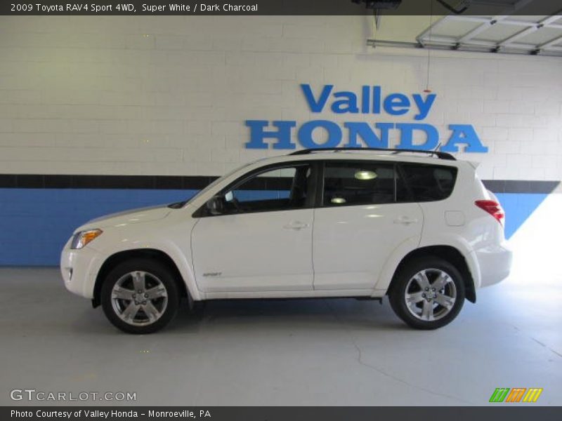 Super White / Dark Charcoal 2009 Toyota RAV4 Sport 4WD