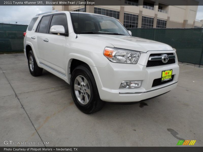 Blizzard White Pearl / Sand Beige 2011 Toyota 4Runner SR5