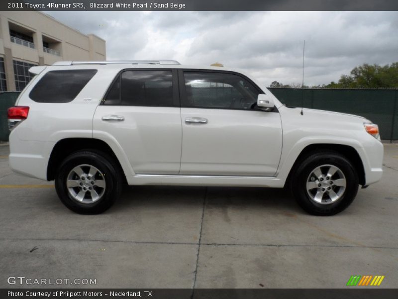 Blizzard White Pearl / Sand Beige 2011 Toyota 4Runner SR5