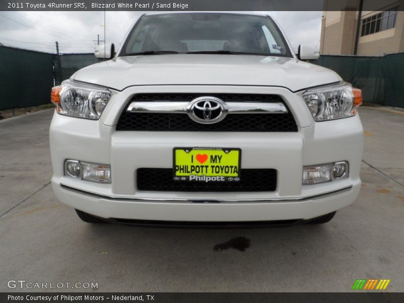 Blizzard White Pearl / Sand Beige 2011 Toyota 4Runner SR5