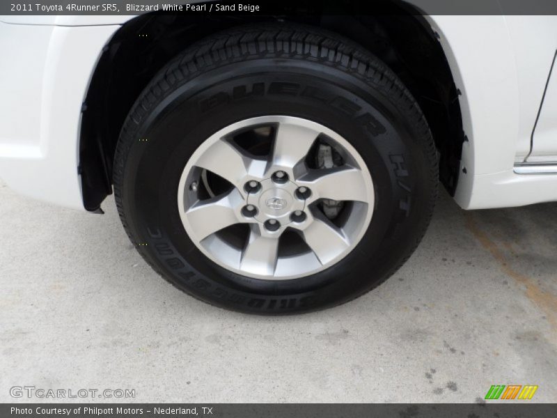 Blizzard White Pearl / Sand Beige 2011 Toyota 4Runner SR5
