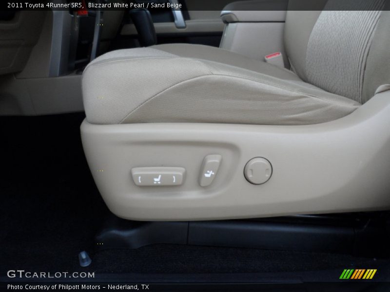 Blizzard White Pearl / Sand Beige 2011 Toyota 4Runner SR5