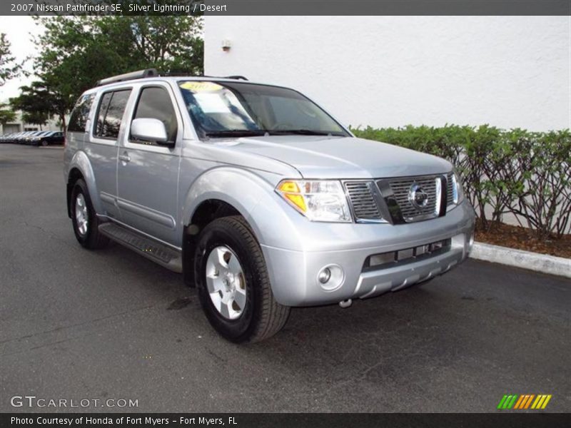 Silver Lightning / Desert 2007 Nissan Pathfinder SE