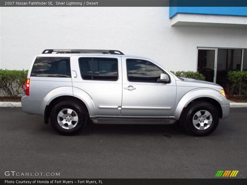 Silver Lightning / Desert 2007 Nissan Pathfinder SE