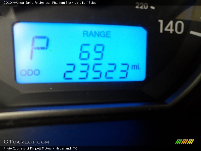 Phantom Black Metallic / Beige 2010 Hyundai Santa Fe Limited