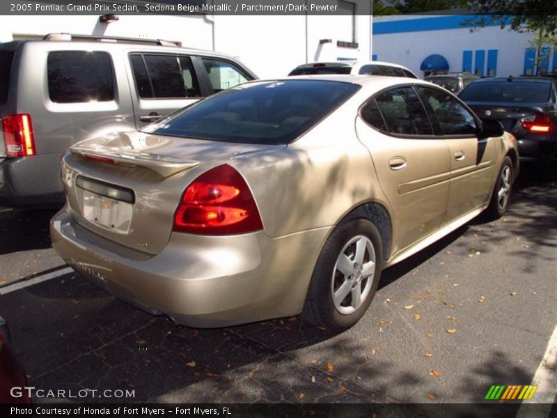 Sedona Beige Metallic / Parchment/Dark Pewter 2005 Pontiac Grand Prix Sedan