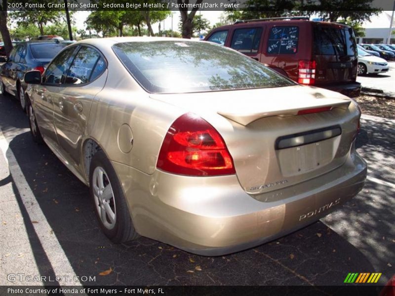 Sedona Beige Metallic / Parchment/Dark Pewter 2005 Pontiac Grand Prix Sedan