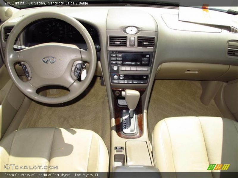Sandrock Beige / Beige 2001 Infiniti I 30 Sedan