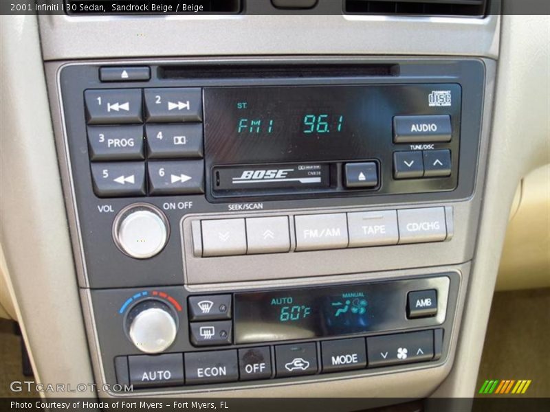 Sandrock Beige / Beige 2001 Infiniti I 30 Sedan