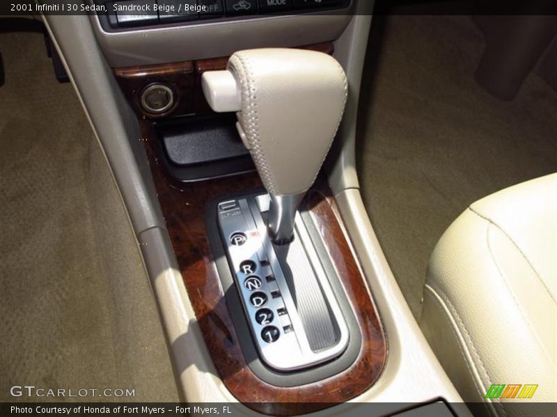 Sandrock Beige / Beige 2001 Infiniti I 30 Sedan