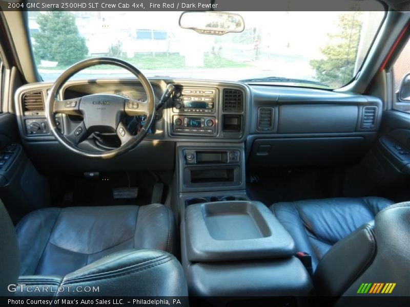 Dashboard of 2004 Sierra 2500HD SLT Crew Cab 4x4