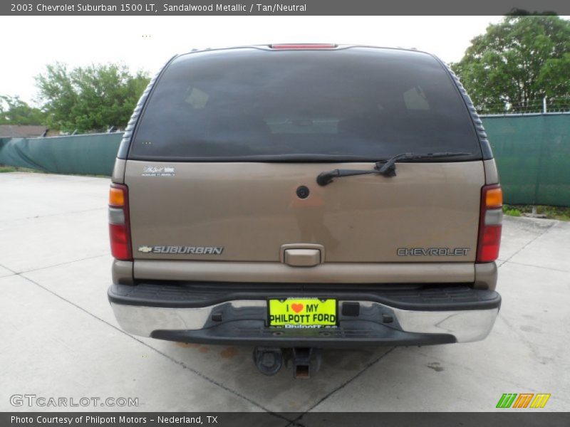 Sandalwood Metallic / Tan/Neutral 2003 Chevrolet Suburban 1500 LT