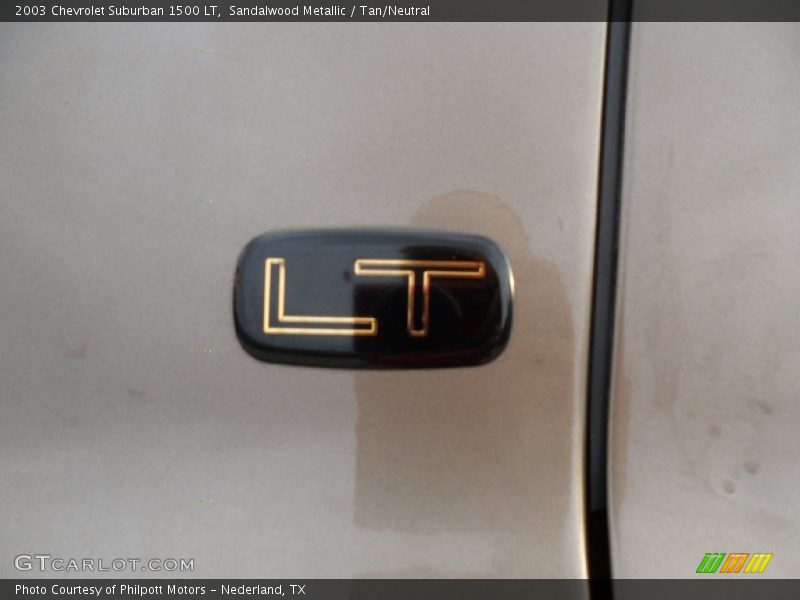  2003 Suburban 1500 LT Logo