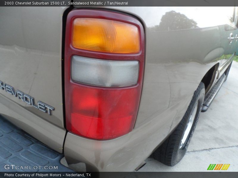 Sandalwood Metallic / Tan/Neutral 2003 Chevrolet Suburban 1500 LT