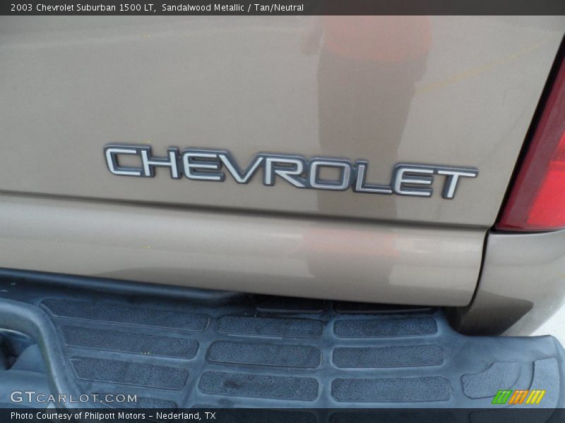 Sandalwood Metallic / Tan/Neutral 2003 Chevrolet Suburban 1500 LT