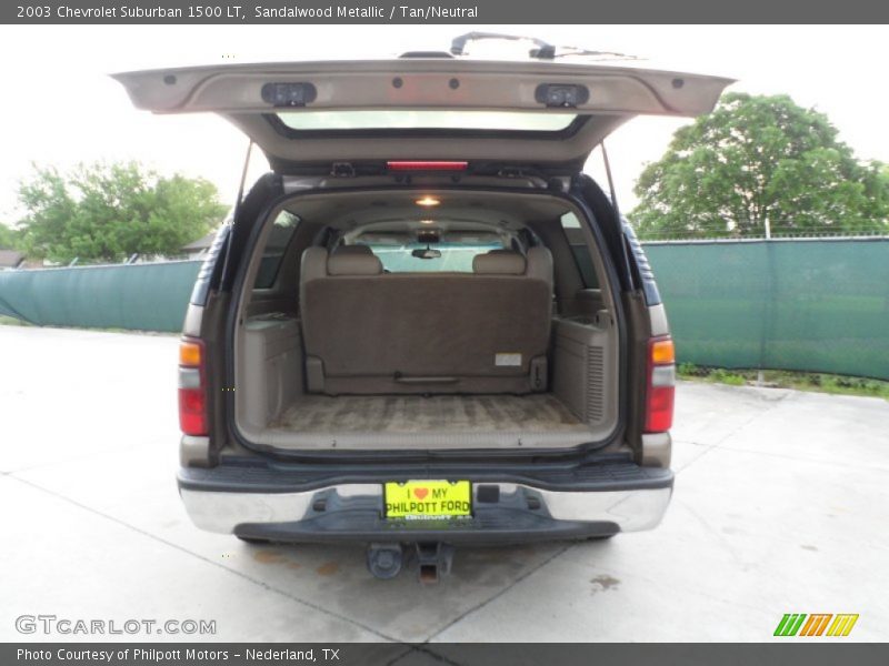 Sandalwood Metallic / Tan/Neutral 2003 Chevrolet Suburban 1500 LT