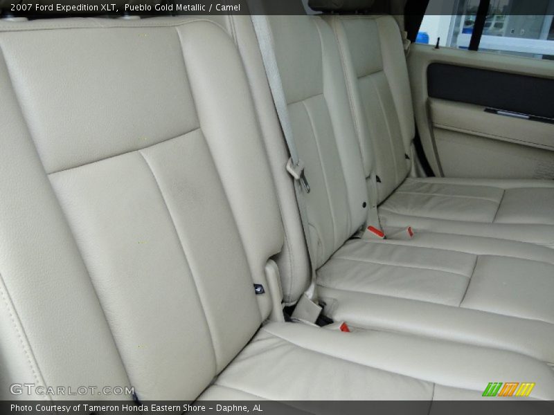 Pueblo Gold Metallic / Camel 2007 Ford Expedition XLT