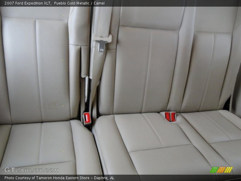 Pueblo Gold Metallic / Camel 2007 Ford Expedition XLT