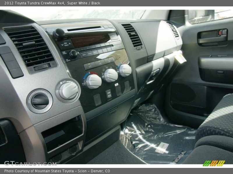 Super White / Black 2012 Toyota Tundra CrewMax 4x4