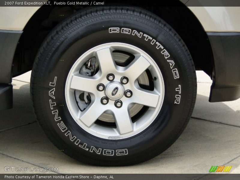 Pueblo Gold Metallic / Camel 2007 Ford Expedition XLT