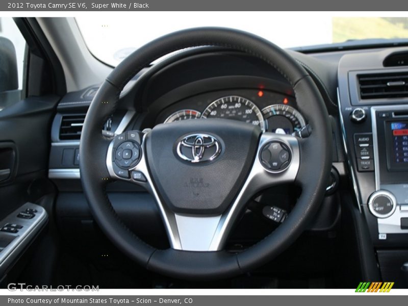 Super White / Black 2012 Toyota Camry SE V6