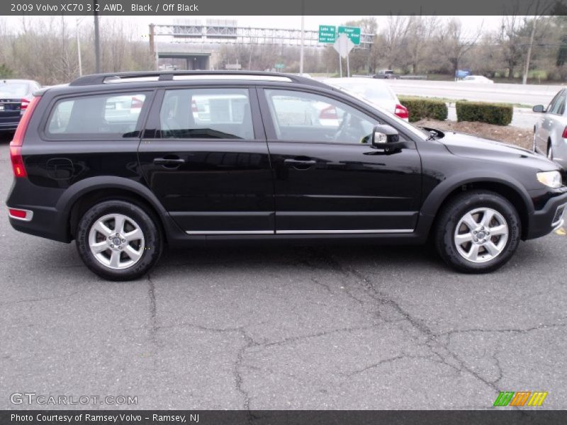 Black / Off Black 2009 Volvo XC70 3.2 AWD